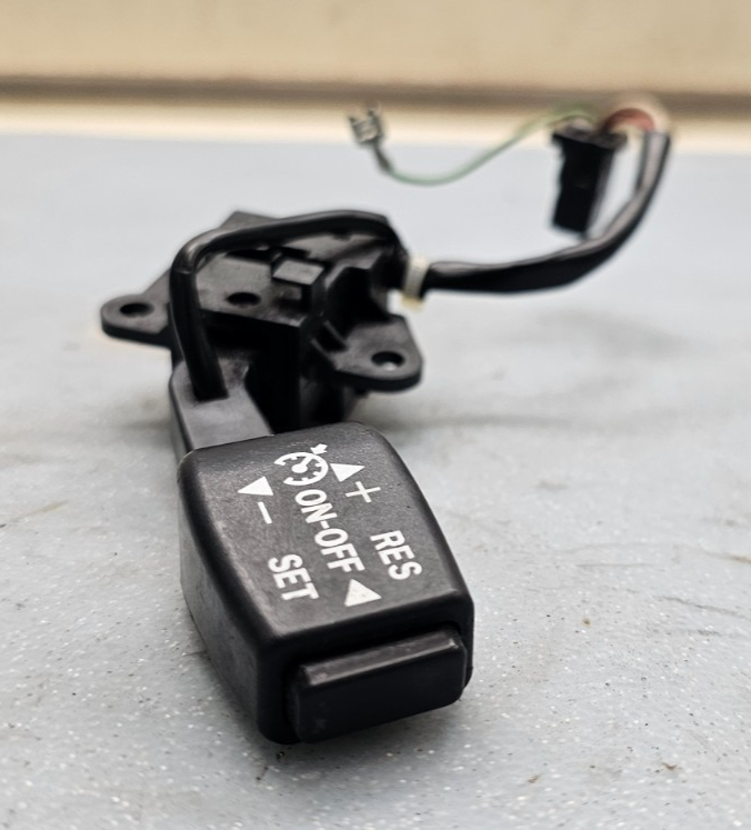 🔥03-08 Toyota Corolla Matrix Vibe Steering Wheel Cruise control Switch Assembly
