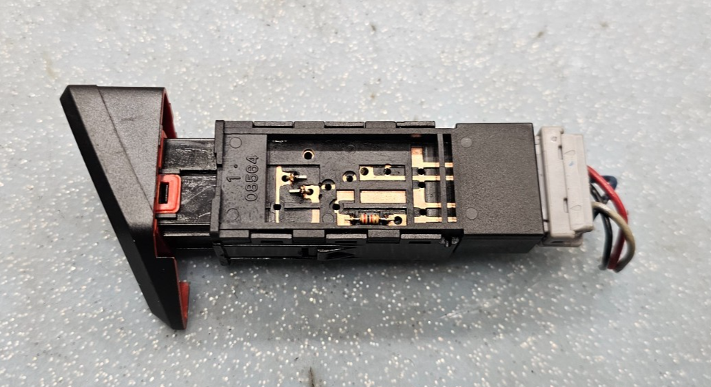 🔥11-14 HYUNDAI SONATA GLS HAZARD Emergency Flasher Switch Assembly Black OEM