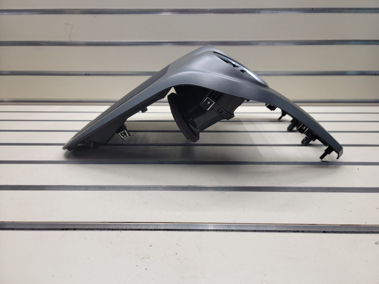 🔥08-10 Saturn Vue Center Dash Radio Stereo Bezel Trim With Vents OEM Gray B31