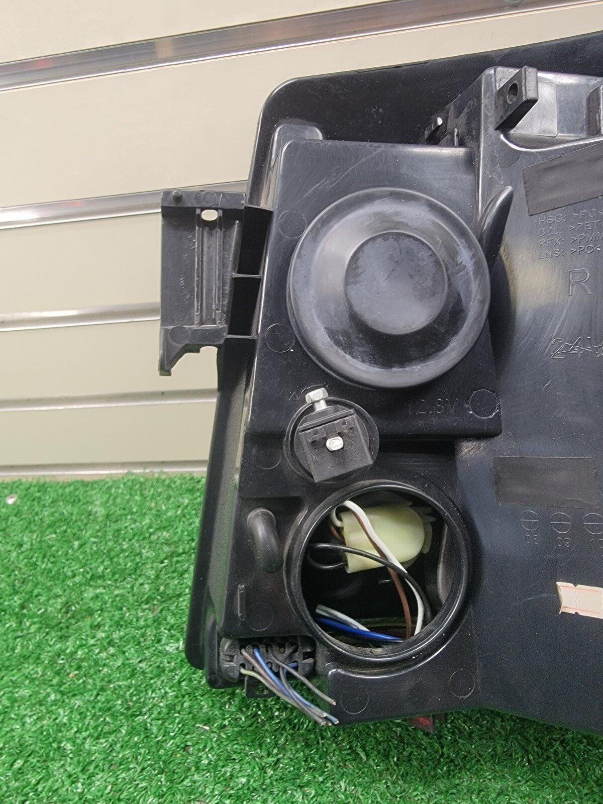 🔥2002 - 2006 Cadillac Escalade EXT ESV Headlight RIGHT RH HID  OEM