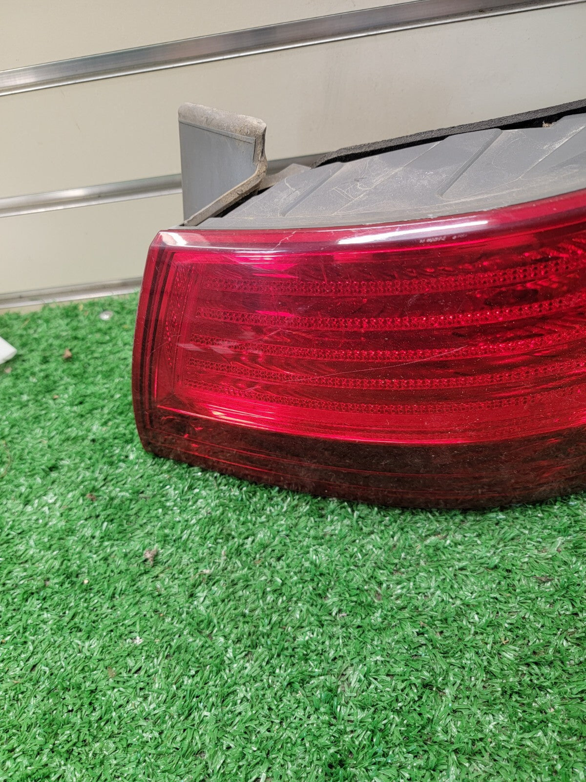 🔥09-10 Hyundai Sonata Tail Light Assembly Chrome Right Passenger Side Outer OEM