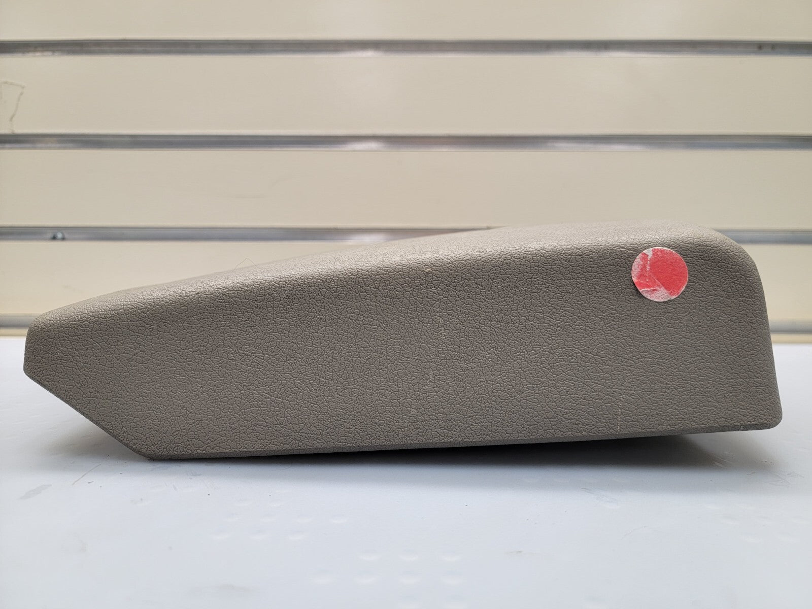 🔥2006-2010 Jeep Commander Center Console Armrest Lid Assembly OEM TAN