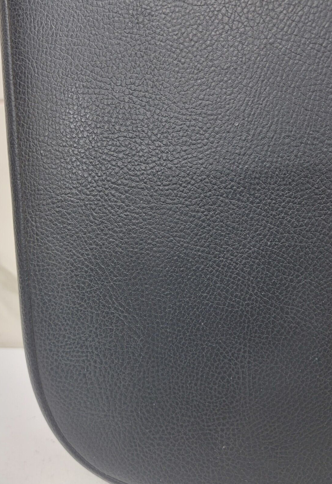 02-08 Dodge RAM Center Console Jump Seat ARMREST Cover Lid Leather Dark Blue JS7