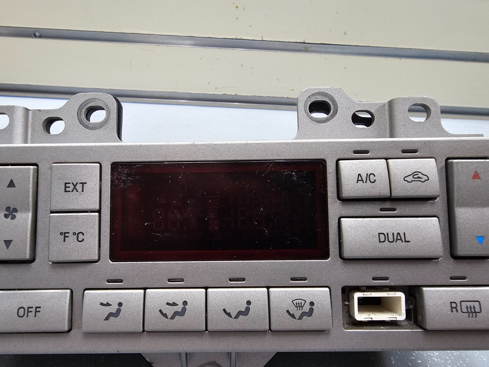 03-05 Aviator Dash Heater Filter Climate Temperature Control Panel Conditioning