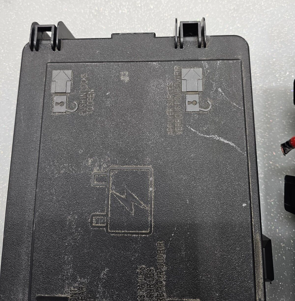 🔥07-09 Equinox Torrent Engine Fuse Relay Box Control Junction Module TIPM Unit