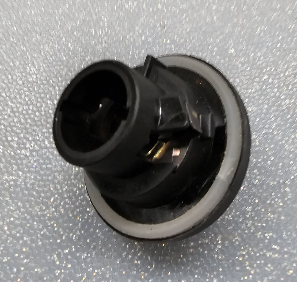 05-10 VW Jetta Rabbit MK5 Headlight Head Lamp Turn Signal Bulb Holder Socket OEM