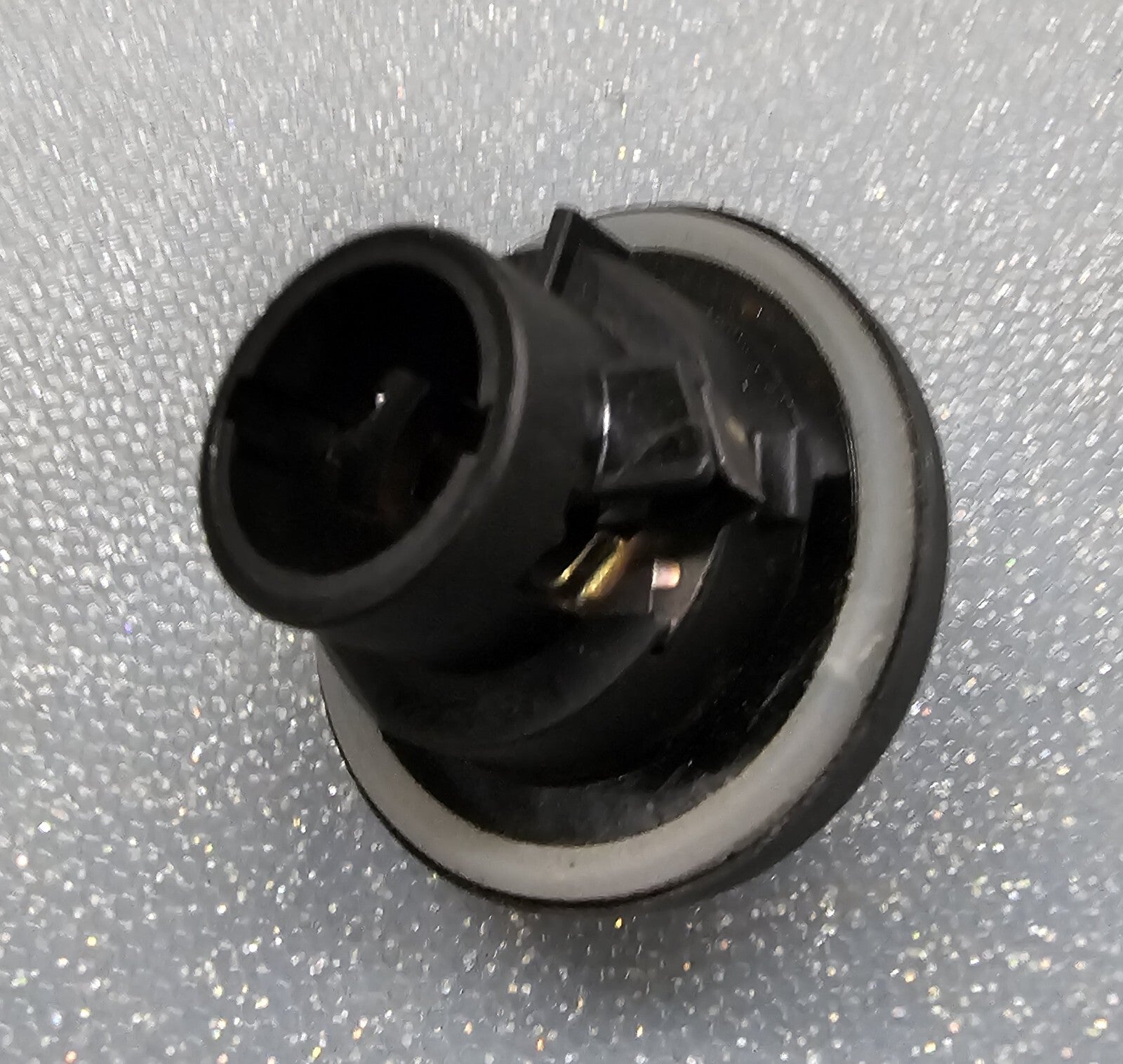 05-10 VW Jetta Rabbit MK5 Headlight Head Lamp Turn Signal Bulb Holder Socket OEM