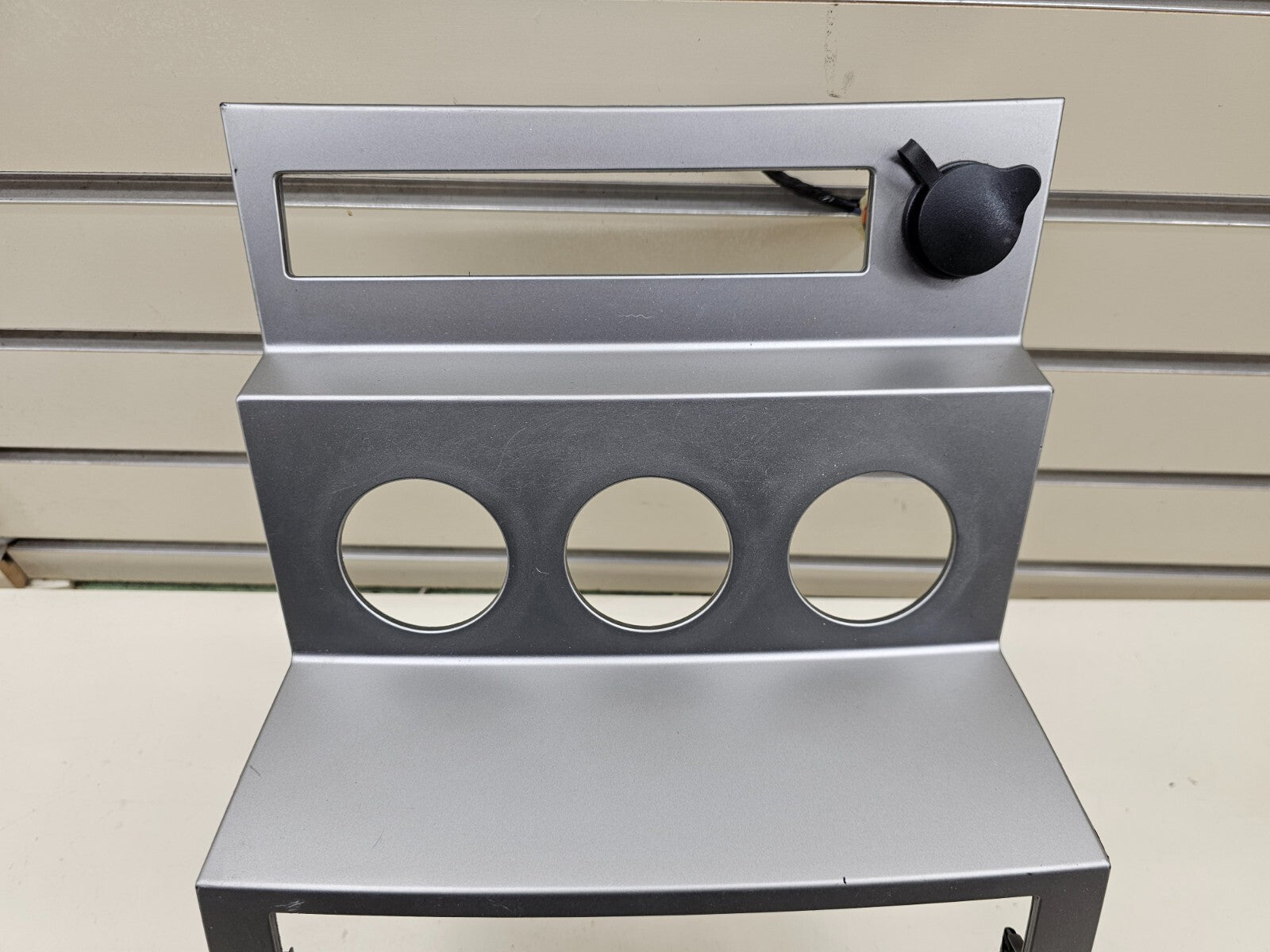 🔥07-12 Dodge Nitro Center Dash Radio Trim Panel Surround Bezel Assembly Silver