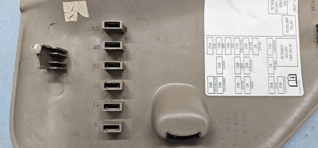 🔥00-05 Chevy Monte Carlo dash Left driver Interior Fuse Cover TAN