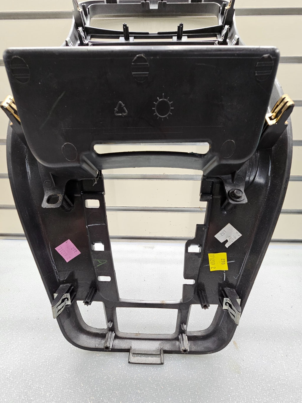 🔥07-09 Pontiac Torrent Center Dash Radio Climate Control Cover Bezel Trim OEM