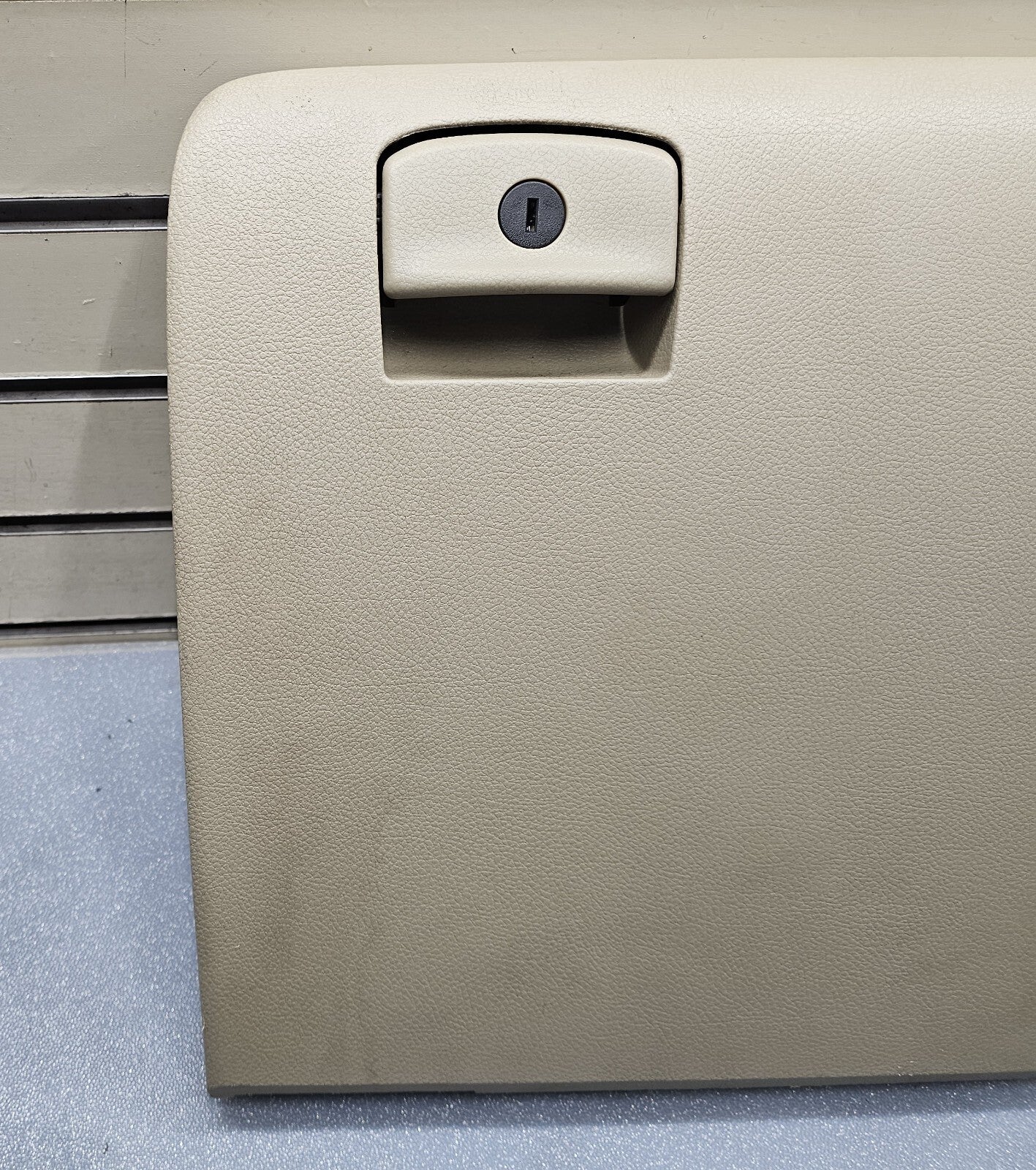🔥07-12 Nissan ALTIMA Dash GLOVE BOX Storage Compartment Door Assembly TAN G30