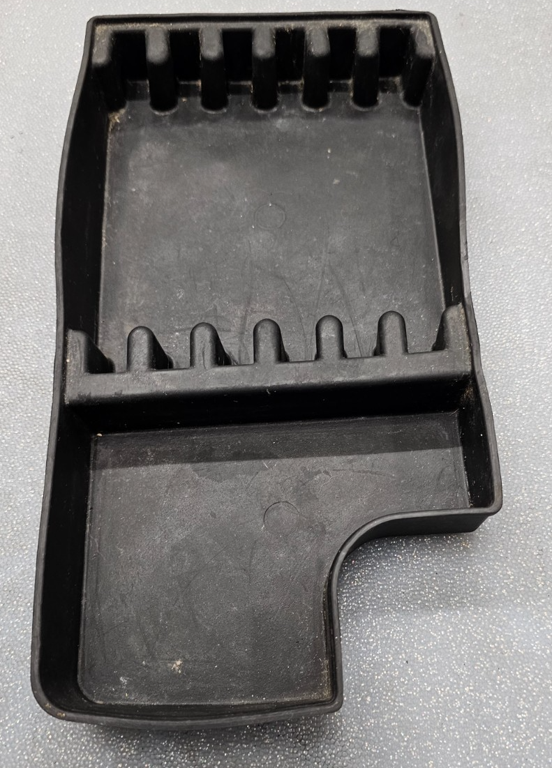 🔥03-06 Cadillac Escalade Center Console Compartment Box Insert Liner CD Holder