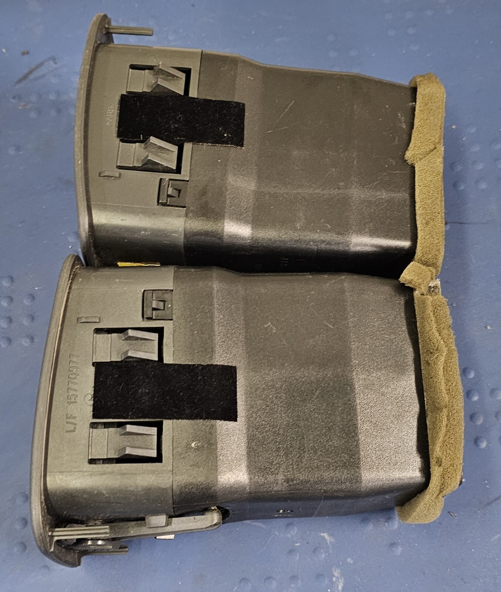 🔥99-06 Silverado SIERRA Dash A/C Heater AIR VENT Passenger Right GP Q=2 VT11