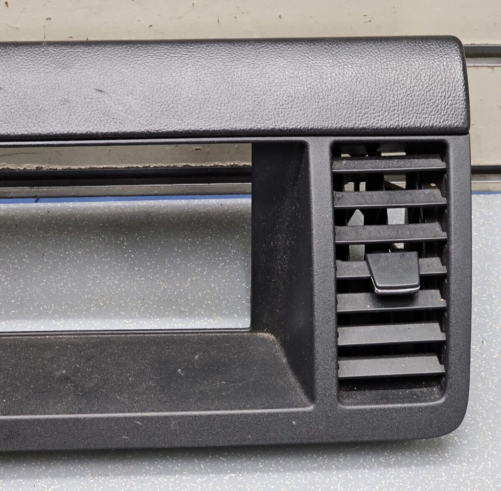 03-07 Murano Dash AM FM Radio Stereo Outlet Display Audio Bezel Trim Panel Black