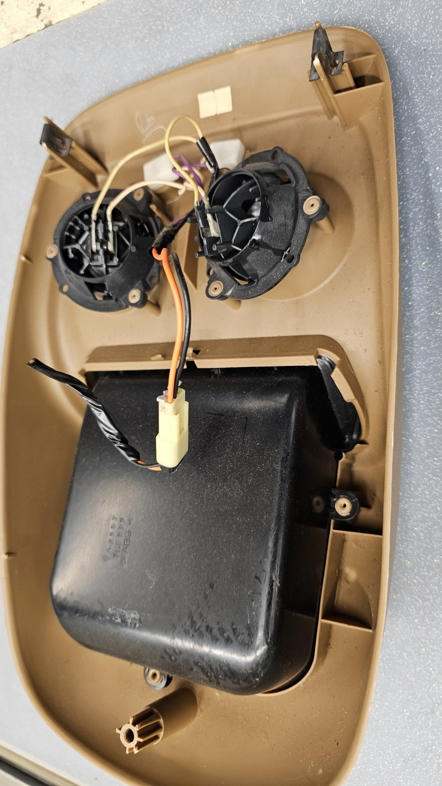 🔥99-06 SIERRA SILVERADO Overhead Roof Console Dome Map Lights Storage Dark Tan