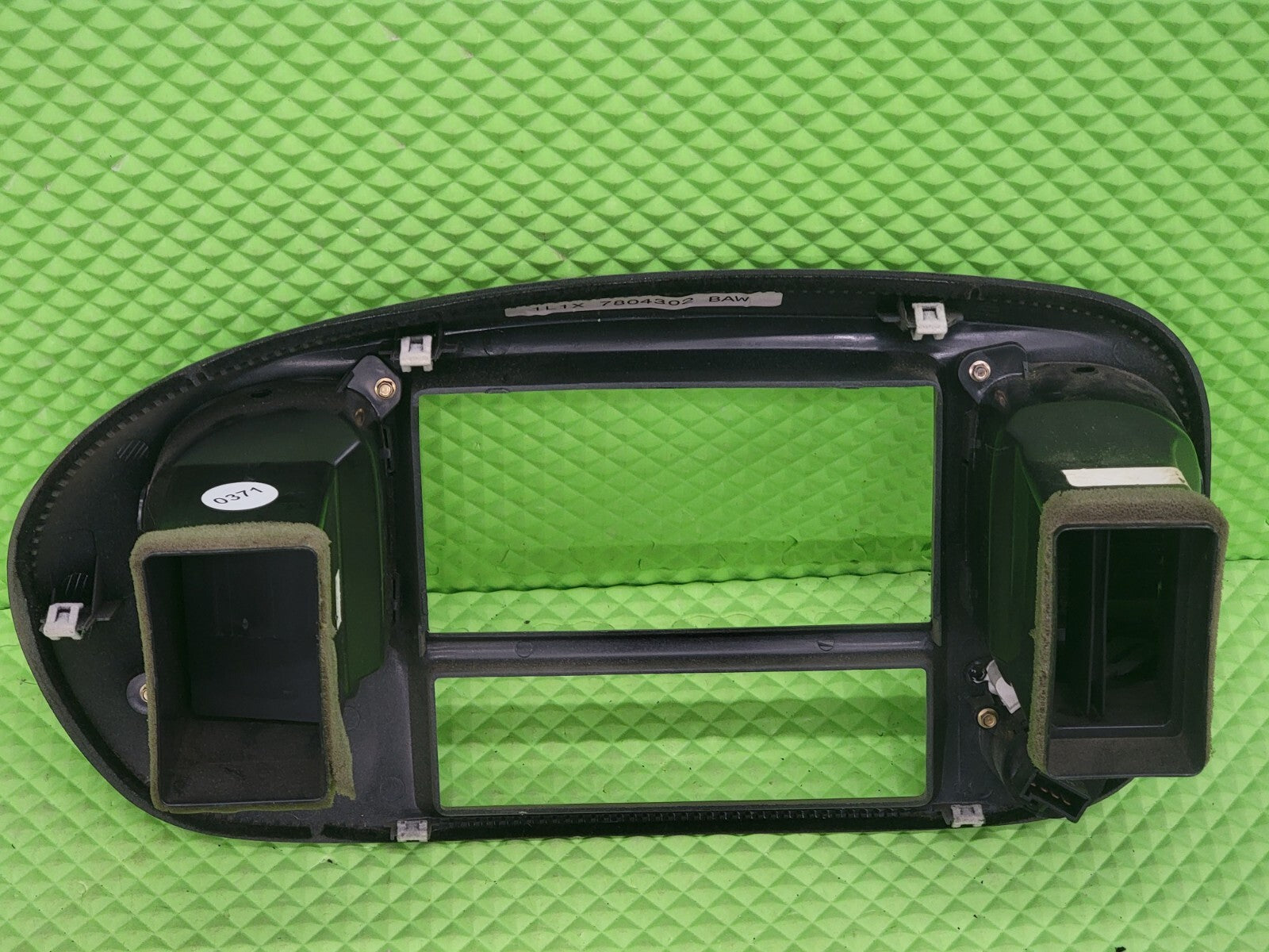 🔥97-03 Ford F150 Center Dash Radio Climate BEZEL TRIM Panel Line A4WD Lt Tan B1