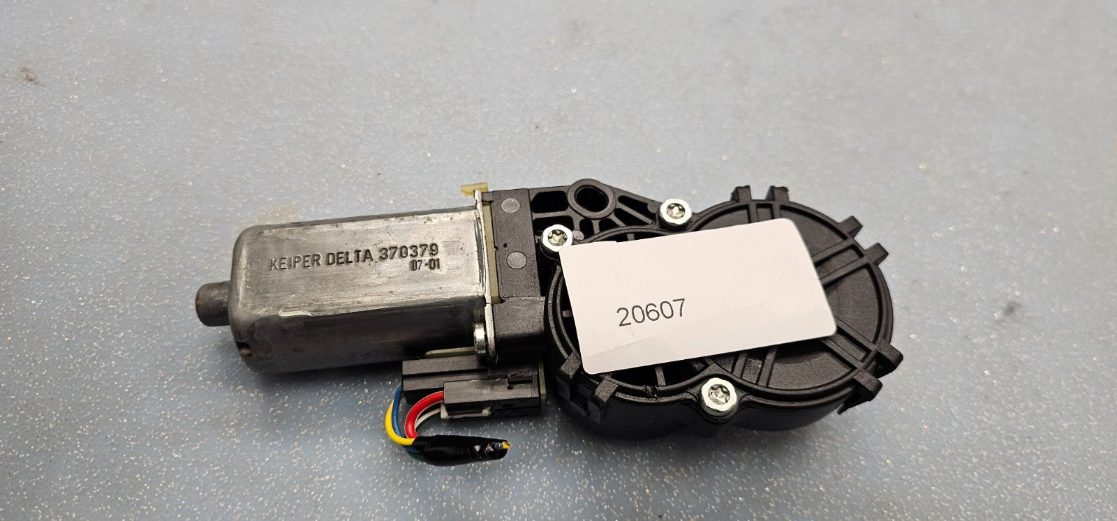 04-15 Titan Armada Left driver seat adjustment motor Recline Regulator Assembly