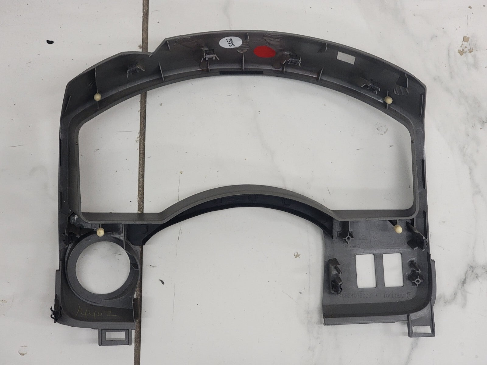 04-07 NISSAN TITAN ARMADA SPEEDOMETER CLUSTER GAUGE DASH BEZEL TRIM OEM GRAY C33