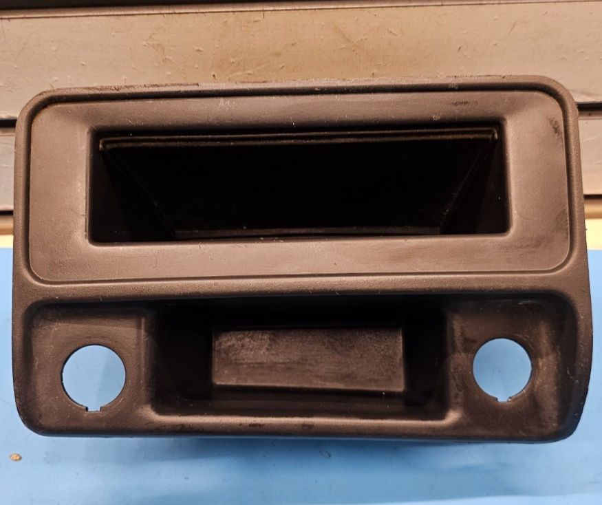 🔥03-06 SILVERADO SIERRA YUKON CENTER CONSOLE STORAGE BEZEL ASH TRAY CUBBY BLACK