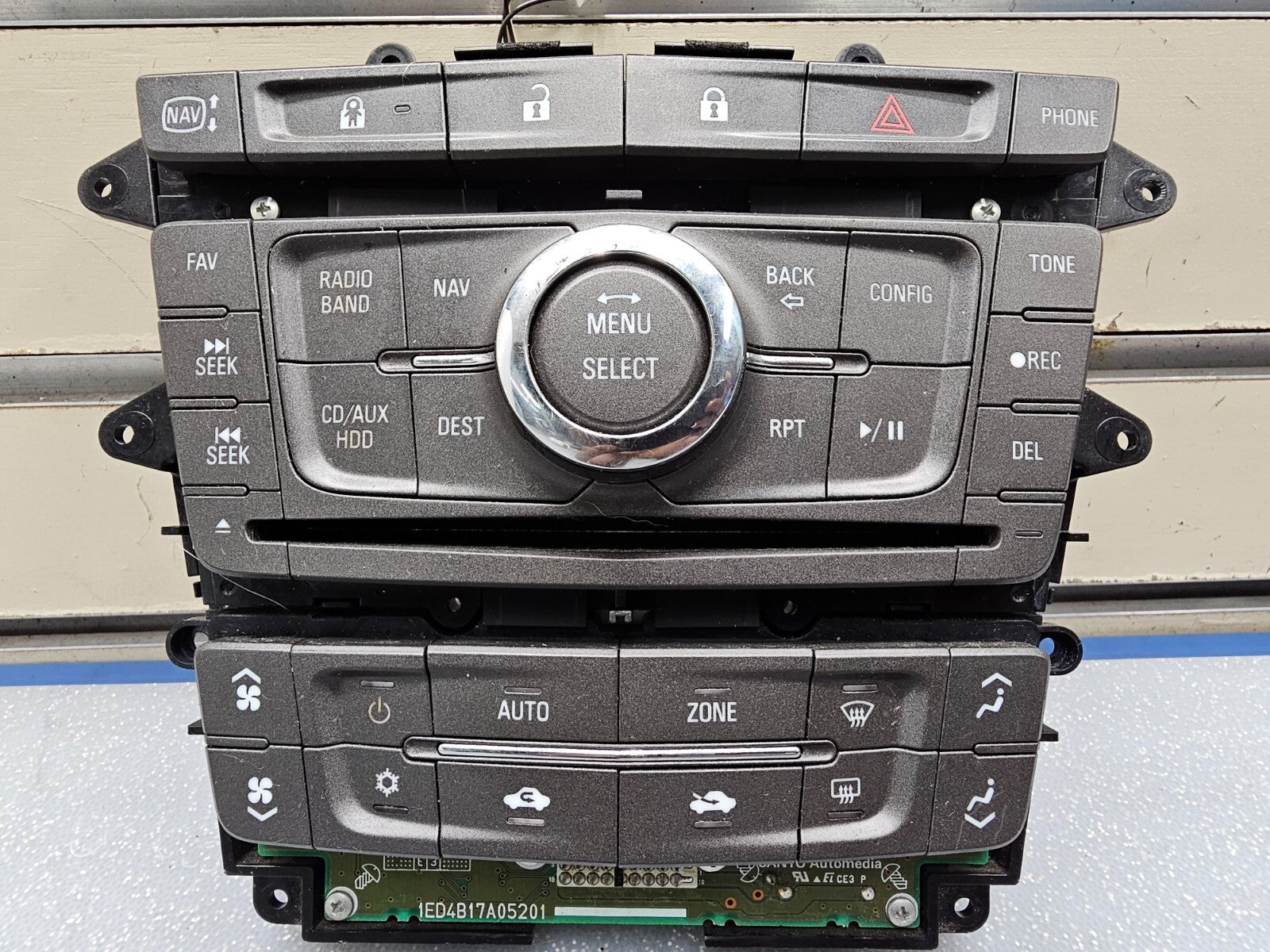 🔥10-12 Cadillac SRX Dash Radio Climate Control Panel AM-FM-CD-MP3 AUX OEM