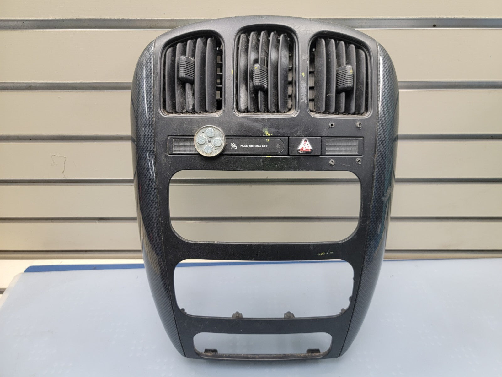 01-07 Dodge Caravan Town & Country dash surround radio climate TRIM bezel BLACK