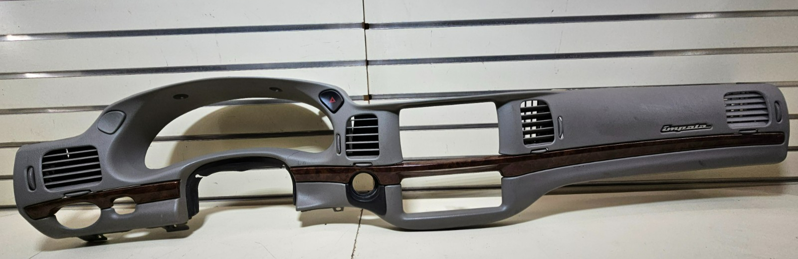 🔥00-05 IMPALA Dash INSTRUMENT Cluster Bezel Radio Speedo Gauge Trim Gray