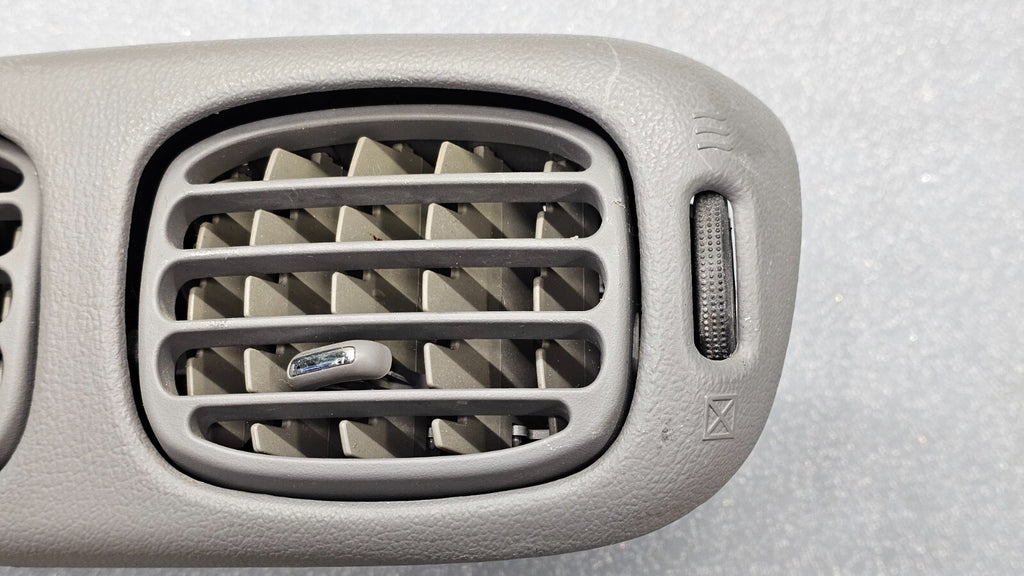 🔥03-09 Chevy Trailblazer EXT Center Dash Air Vent Heater Conditioning Gray OEM