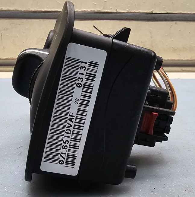 01-07 Caravan Town Country Headlight Fog Light Mirror Power Control Switch Black
