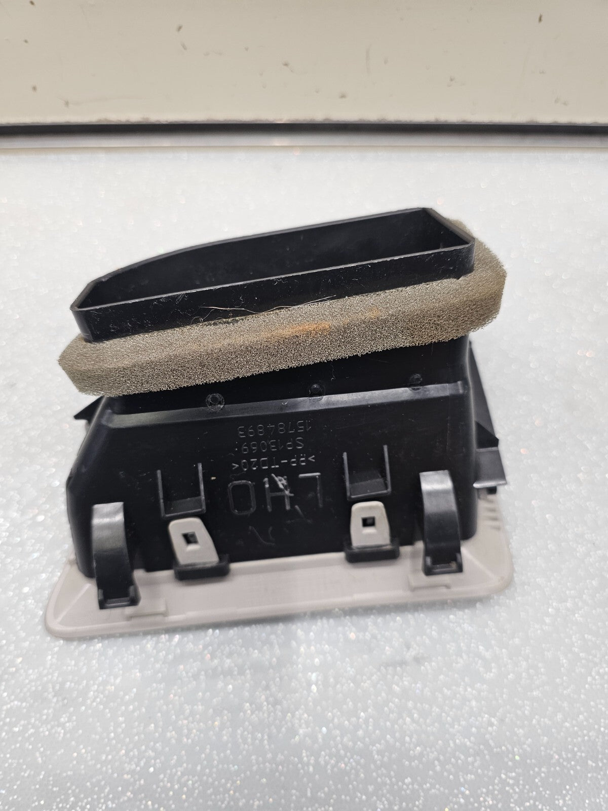 🔥08-12 Chevy MALIBU Dash A/C Heater AIR VENT Front left Driver Side Gray VT46