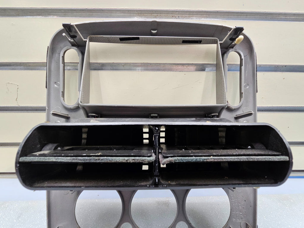 02-05 FORD EXPLORER RADIO CLIMATE TEMPERATURE CONTROL BEZEL Carbon Fiber Silver