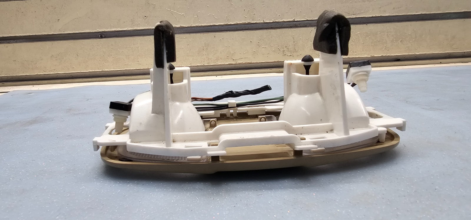 🔥02-07 Saturn Vue 05-09 Torrent Equinox Overhead Dome Light Sunroof Tan 3 Wire