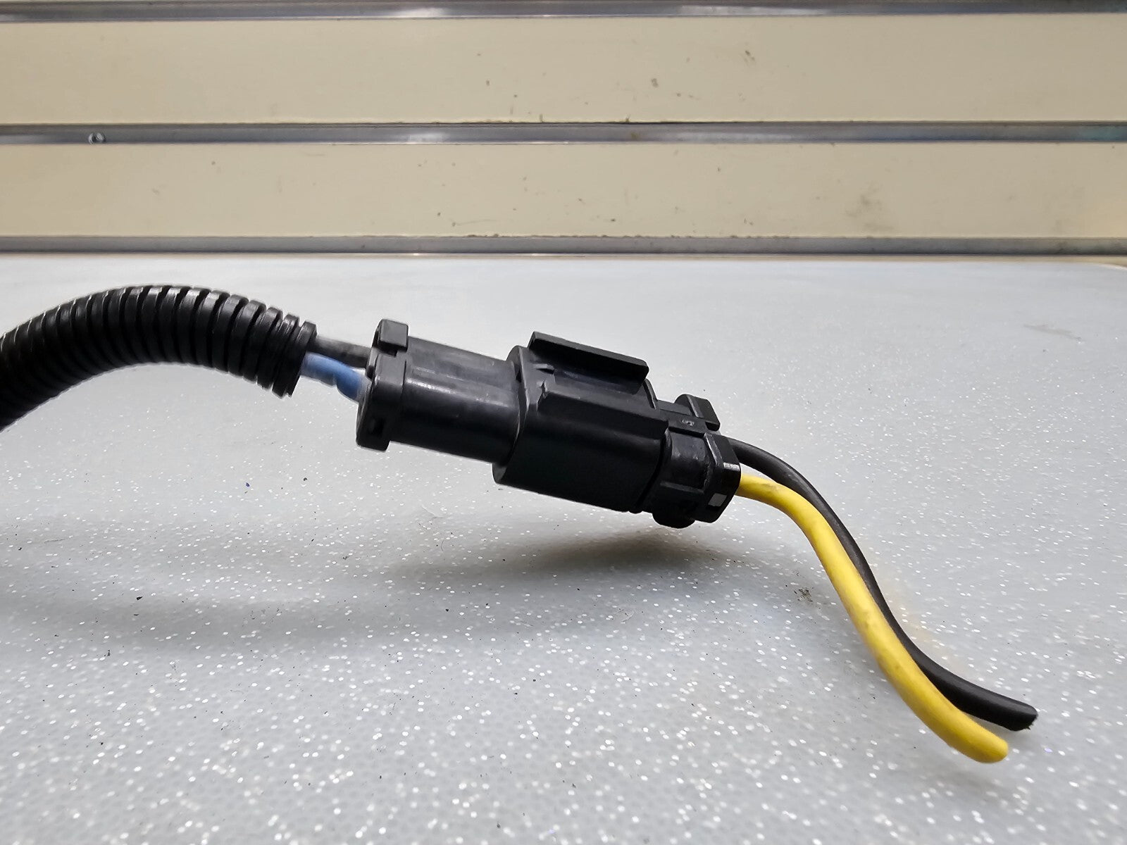 🔥2007-2012 Nissan Versa radiator fan male+female connector