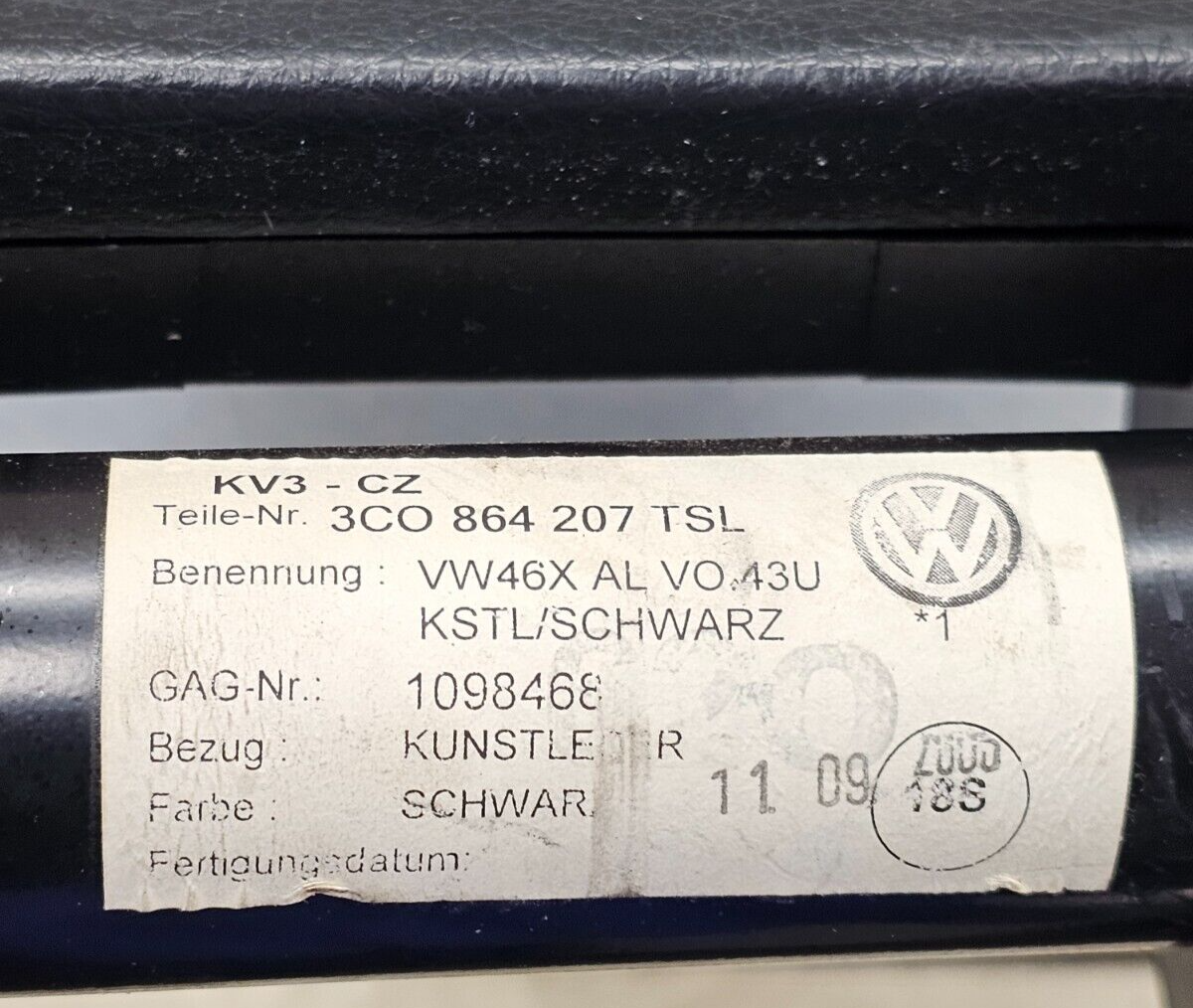 06-10 VW PASSAT CENTER CONSOLE ARMREST LID COVER TOP PAD STORAGE ASSEMBLY BLACK
