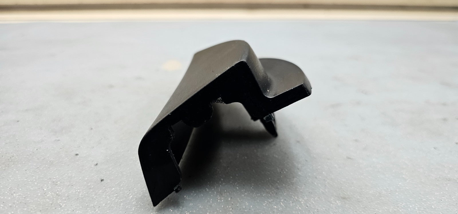 🔥07-10 Chrysler Sebring JS 2.4 front left door mirror inner cover trim