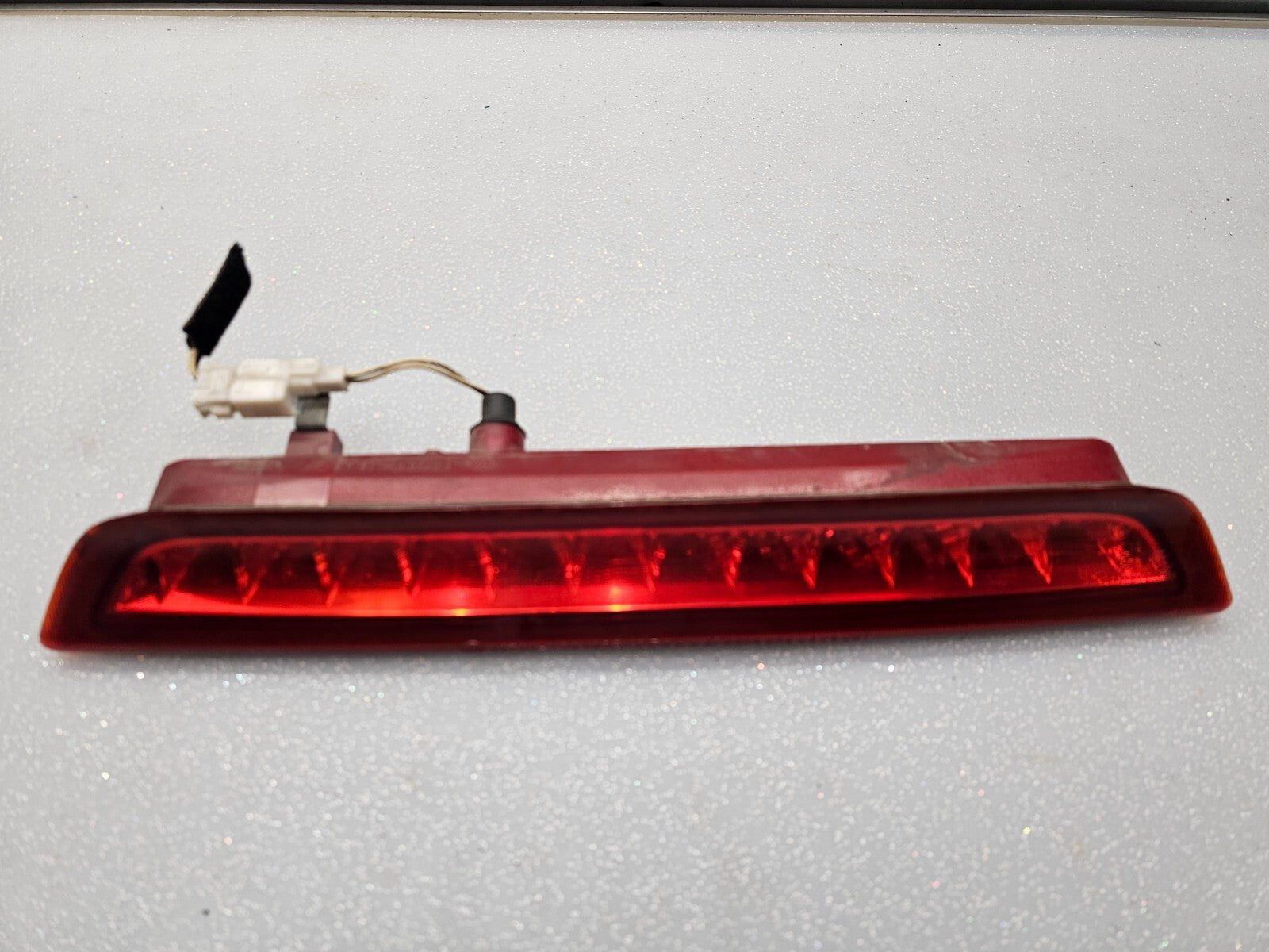 🔥2006-2014 KIA SEDONA HIGH MOUNT THIRD BRAKE LIGHT TAIL LIGHT STOP LAMP LED