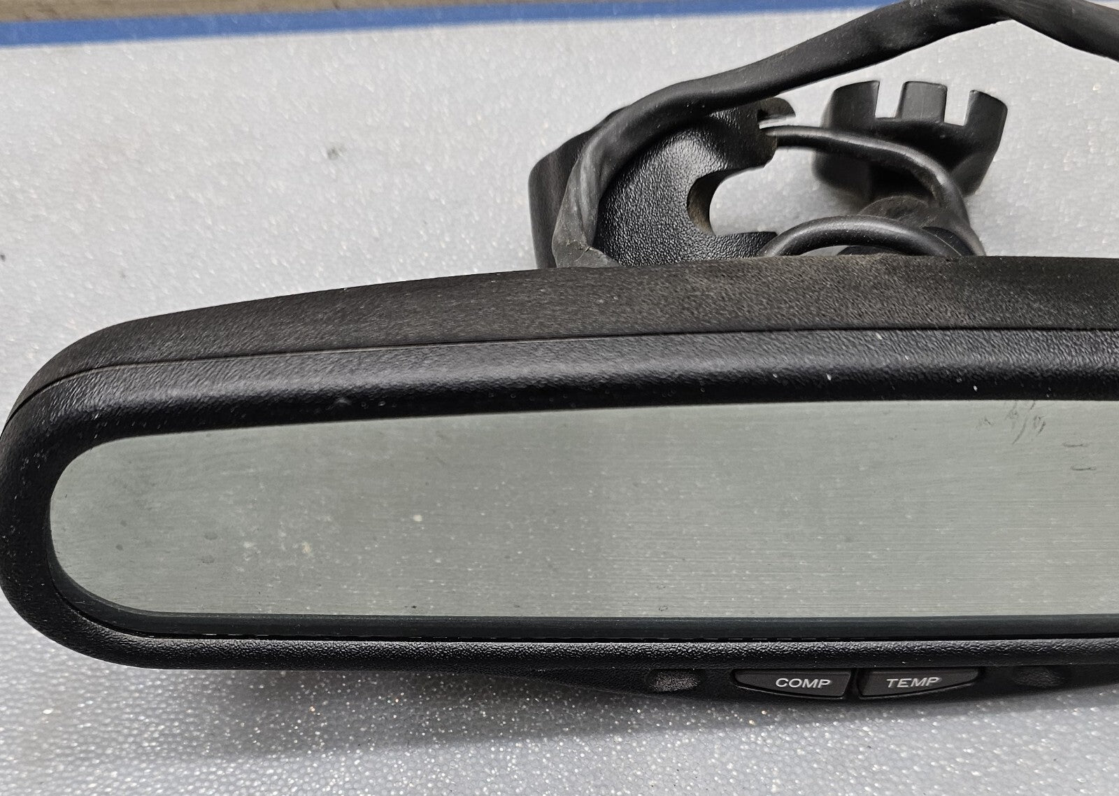 03-07 Saturn Ion 08-12 Colorado Canyon Windshield Auto Dimming Rear View Mirror