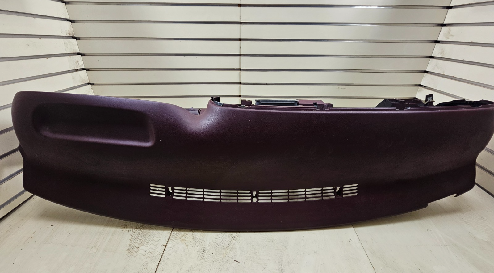 🔥95-99 CHEVY GMC SILVERADO C/K Dashboard DASH CORE Frame Mount RED DB2