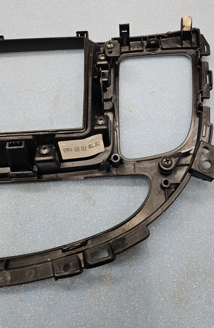 🔥2009-2014 Hyundai Genesis Center Trim Radio Bezel Air Vent Panel Silver