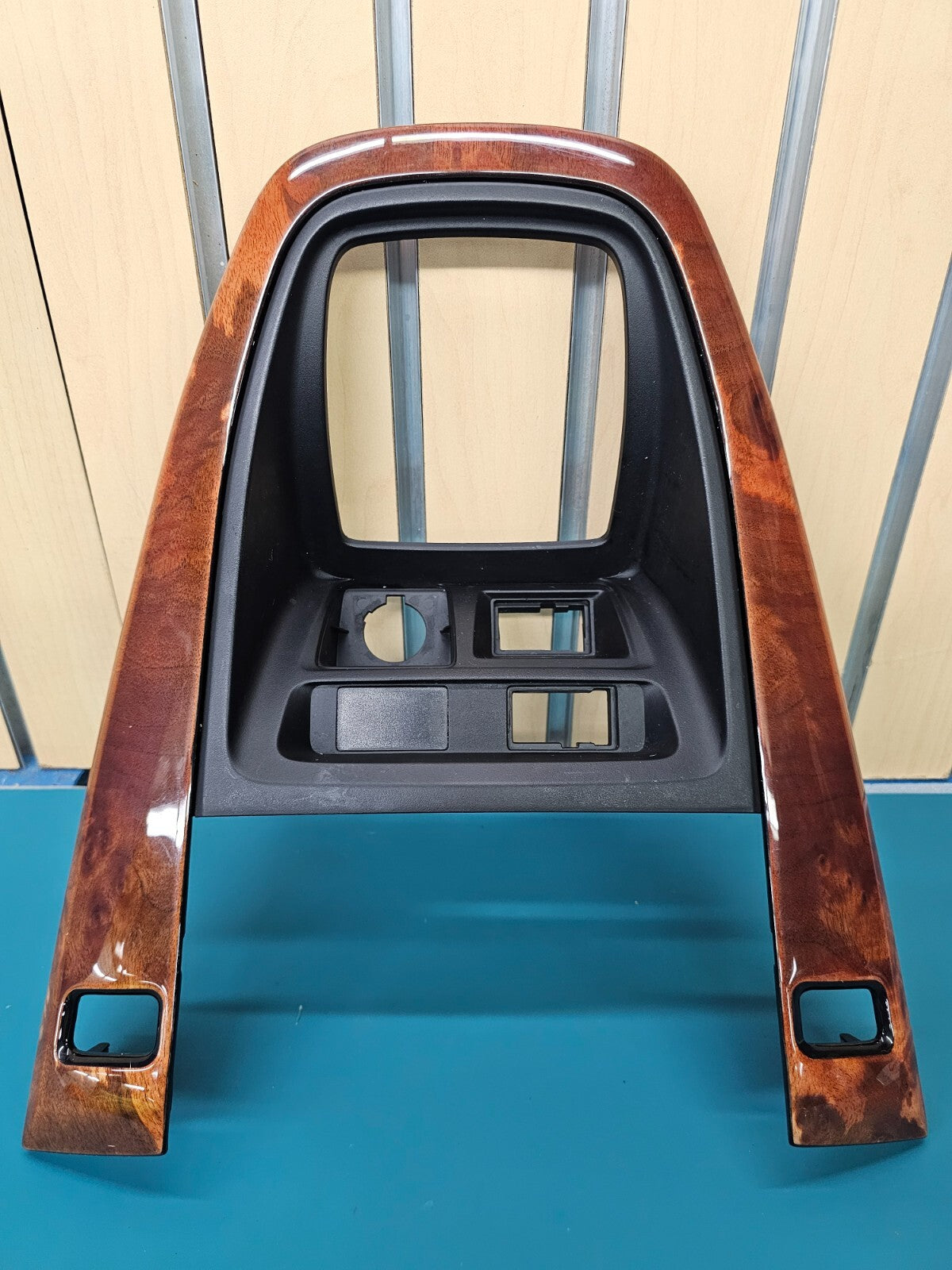 99-03 LEXUS RX300 DASH CONSOLE SHIFTER BEZEL PANEL TRIM ASSEMBLY WOODGRAIN/BLACK