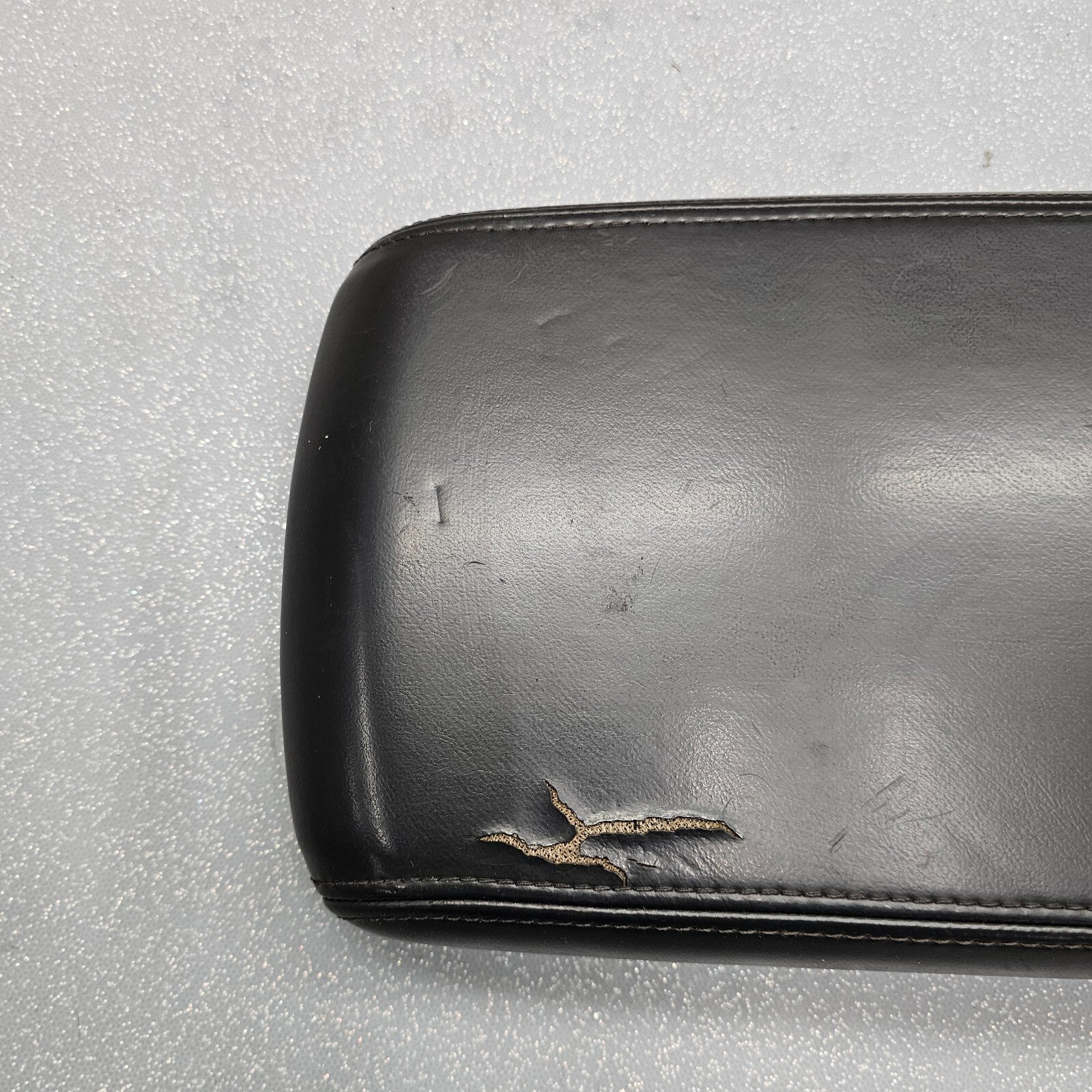 🔥08-10 Dodge Charger Center Console Arm Rest Lid Leather Assembly Cover BLACK