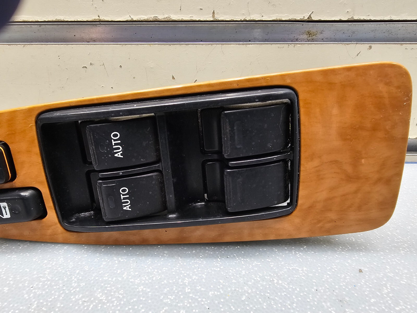 🔥05-09 Toyota Avalon Left Driver Door Master Power Window Switch Assembly Wood