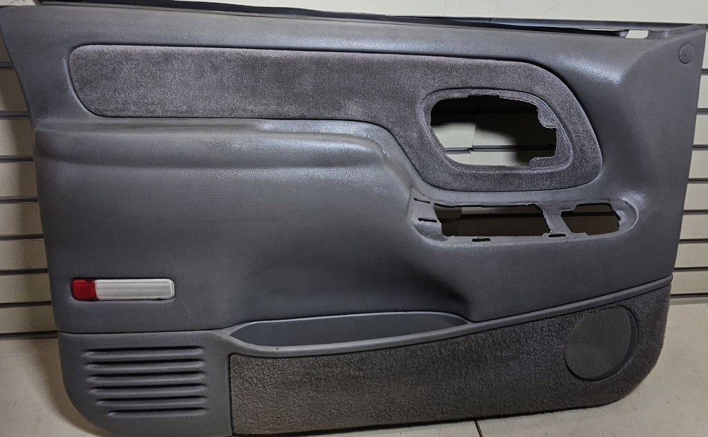 🔥95-99 Chevy GMC Silverado C/K Door Panel Front LEFT Driver GRAY auto D2