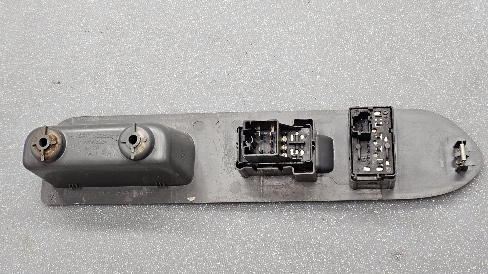 🔥05-07 Five hundred Montego Right Passenger Power Window Switch Gray