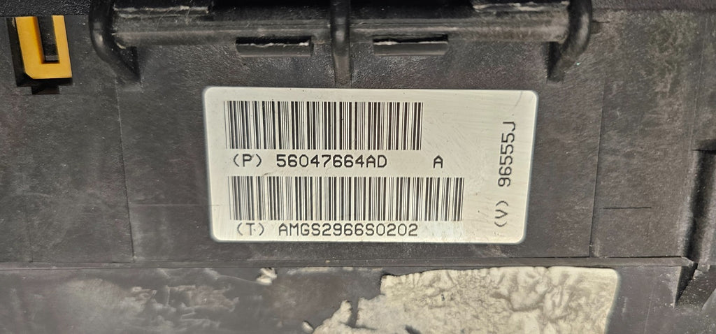 🔥2007 Jeep Liberty Under Hood Engine Relay Fuse Box Power Module Junction Block