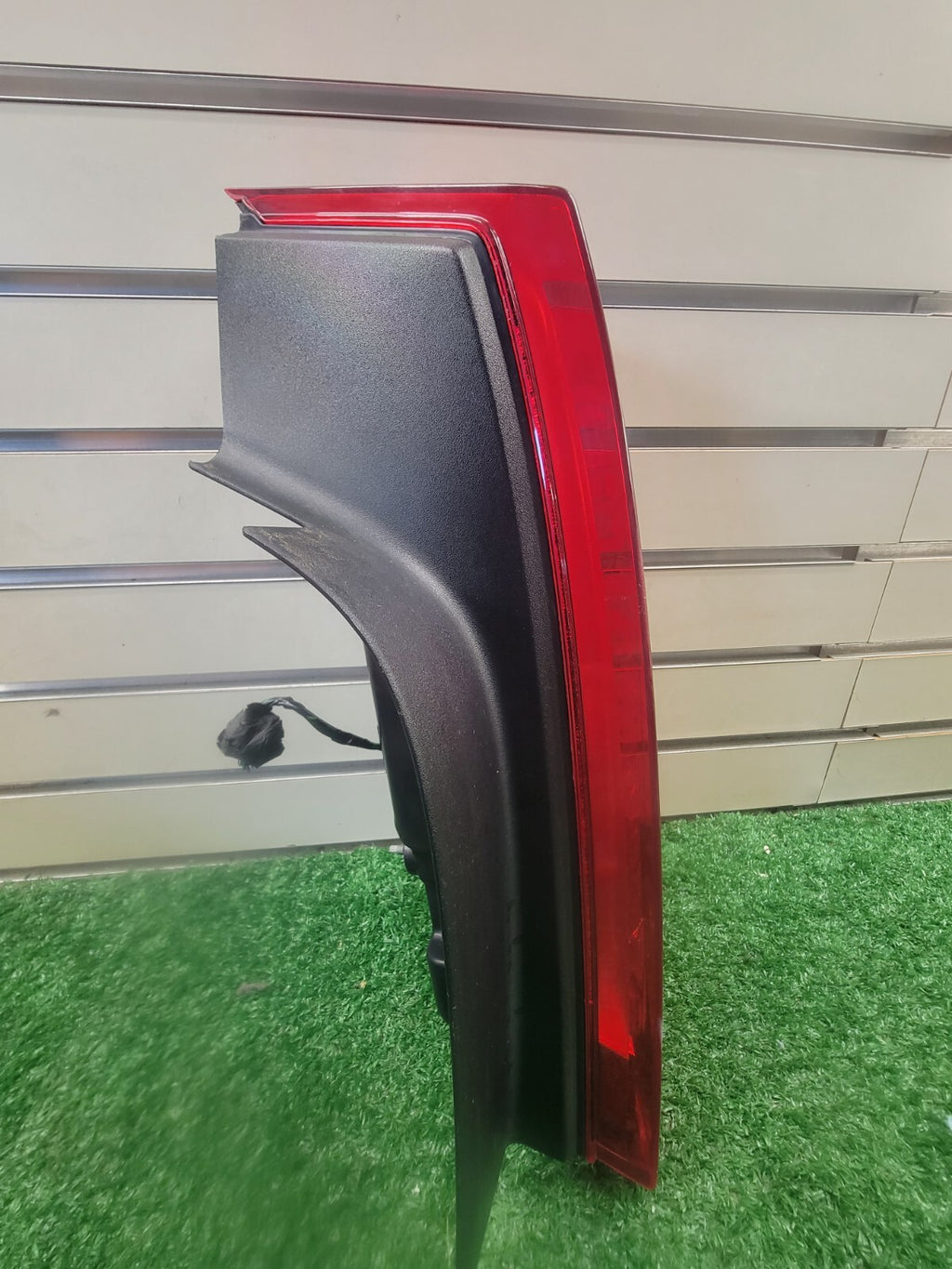 🔥08-13 Cadillac CTS Sedan Taillight Lamp Assembly Right Passenger Side Chrome