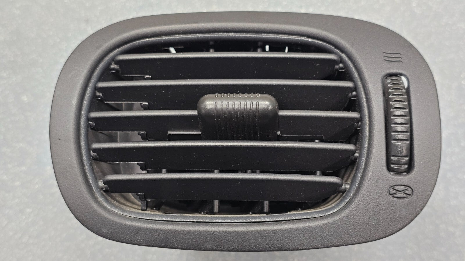 🔥 01-07 Dodge GRAND Caravan Town Dash Right Passenger Air Vent Heater Black