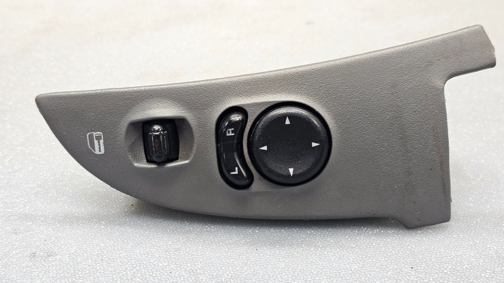 🔥02-07 JEEP LIBERTY LEFT DRIVER MASTER LOCK MIRROR SWITCH TRIM BEZEL OEM GRAY