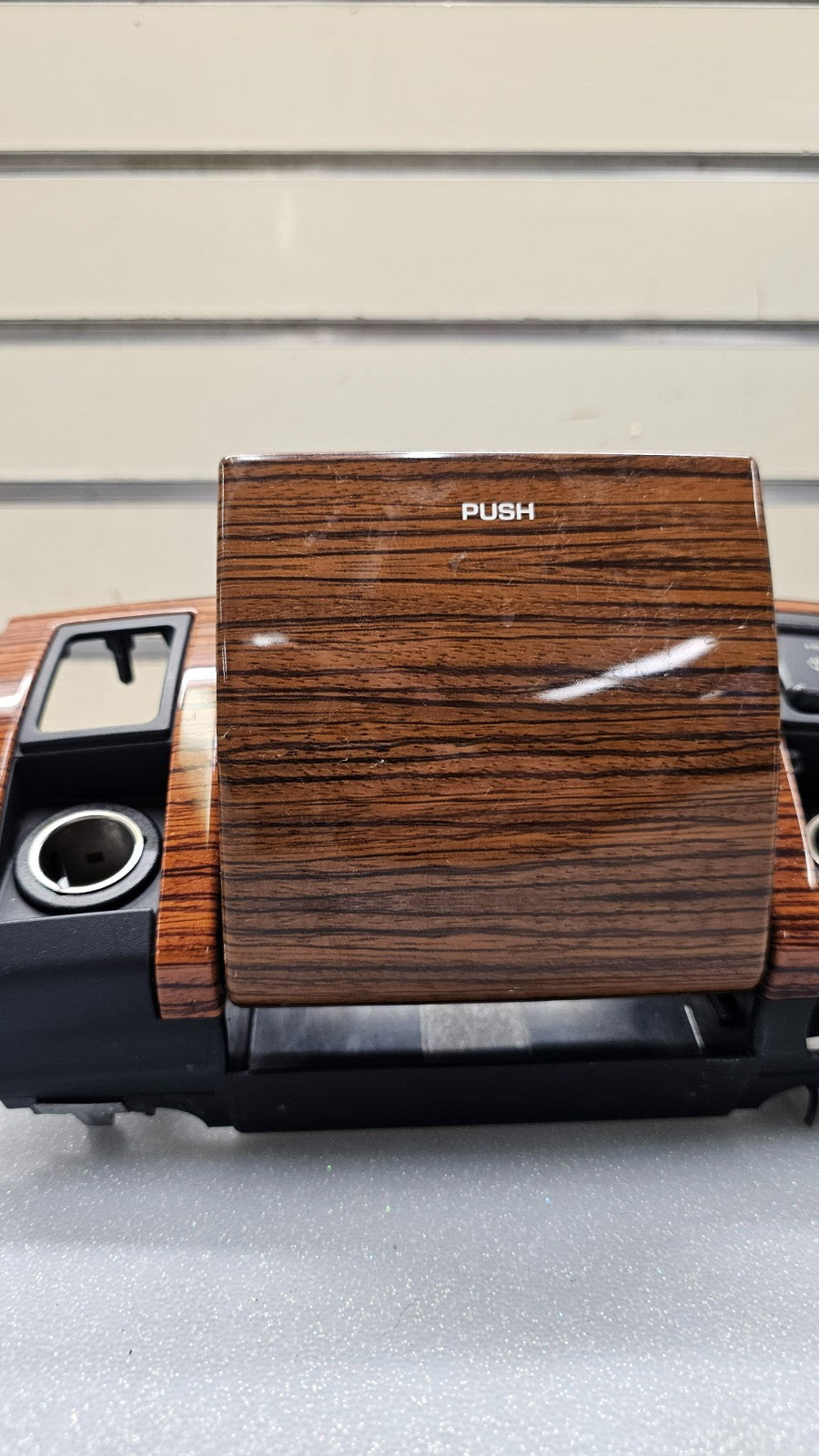 🔥99-04 GRAND CHEROKEE Dash Bezel Lower ASHTRAY Coin Tray Heat seat switch Wood