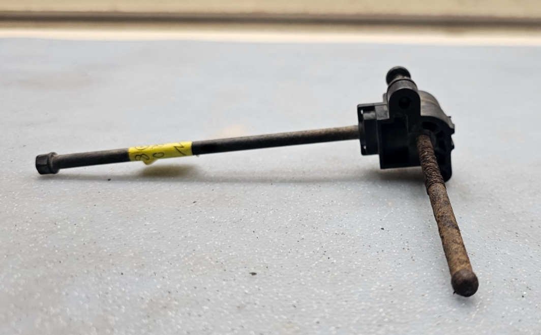 🔥1994-1998 Jeep Grand Cherokee Headlamp Adjuster Horizontal BACK