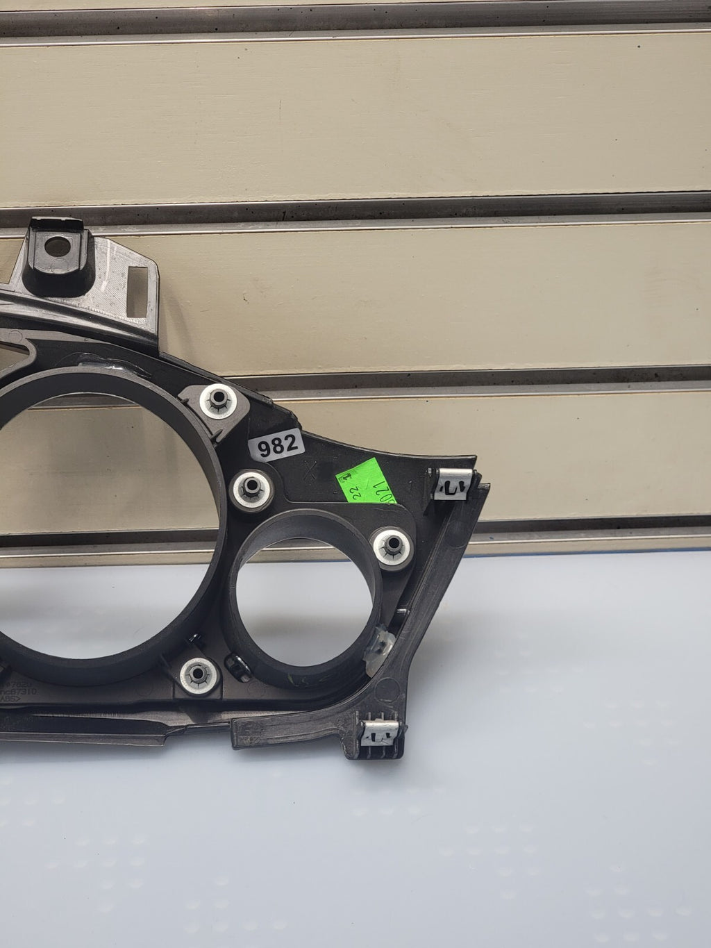2008-2012 BUICK ENCLAVE SPEEDOMETER GAUGE CLUSTER TRIM BEZEL OEM woodgrain